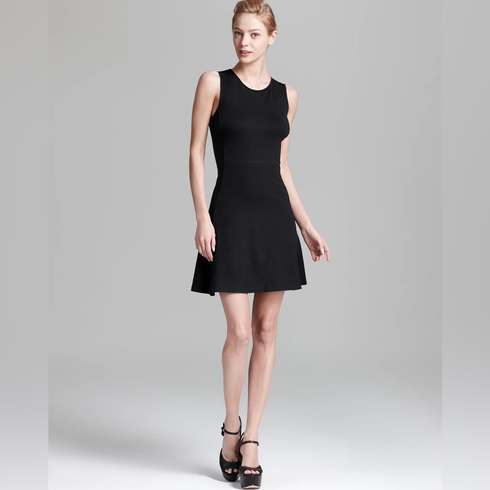 Theory NKAY classical dress. Size 4